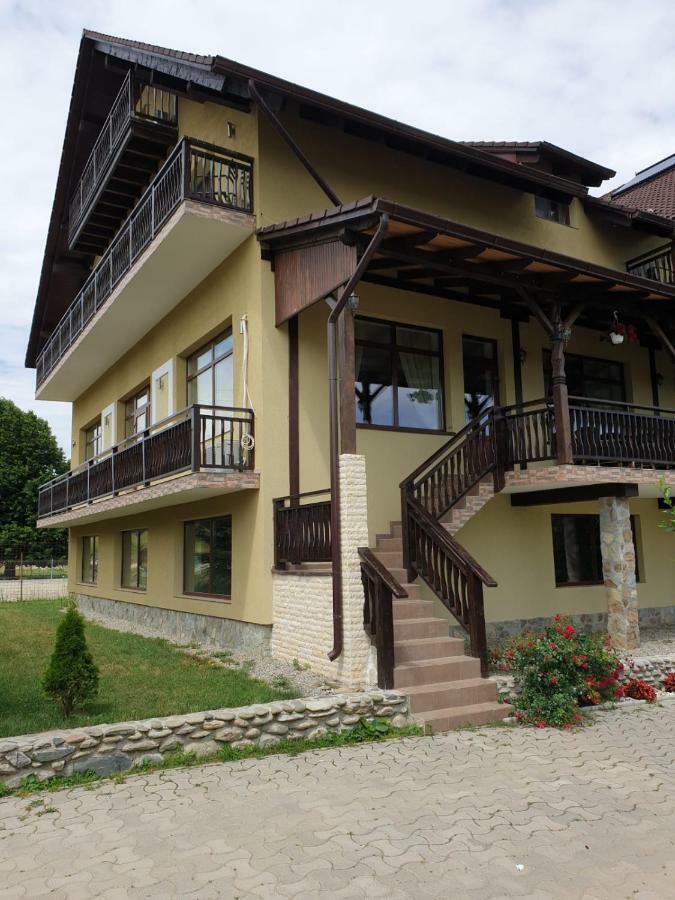 Pensiunea Roua Muntilor Sîmbăta de Sus Eksteriør billede